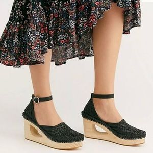 Free People teagan huarache Clogs Black shoes New